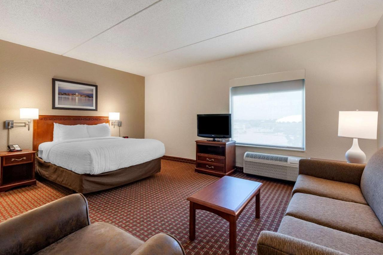 Clarion Suites At The Alliant Energy Center Madison Kültér fotó