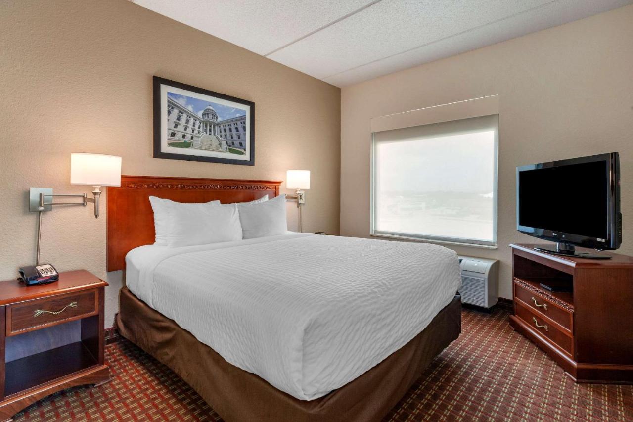 Clarion Suites At The Alliant Energy Center Madison Kültér fotó