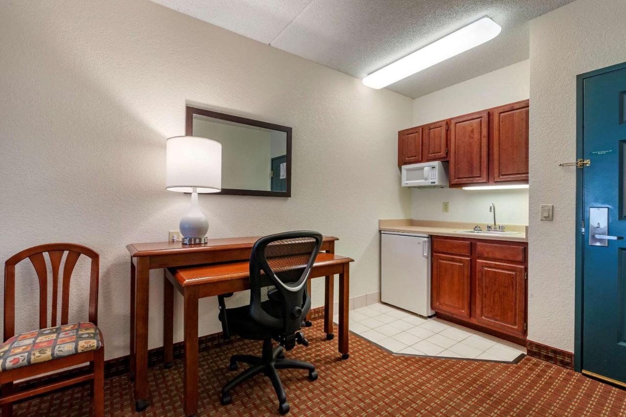 Clarion Suites At The Alliant Energy Center Madison Kültér fotó